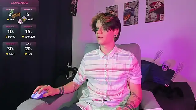 Snapshot of Jerry_Cole chatting on 10-16-25, 03:07 Jerry Cole online show from 10-16-25, 03:07