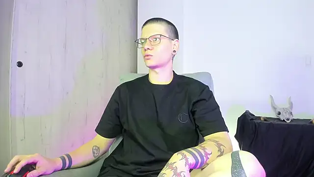 Snapshot of Jerry_Cole chatting on 01-05-26, 10:13 Jerry Cole online show from 01-05-26, 10:13