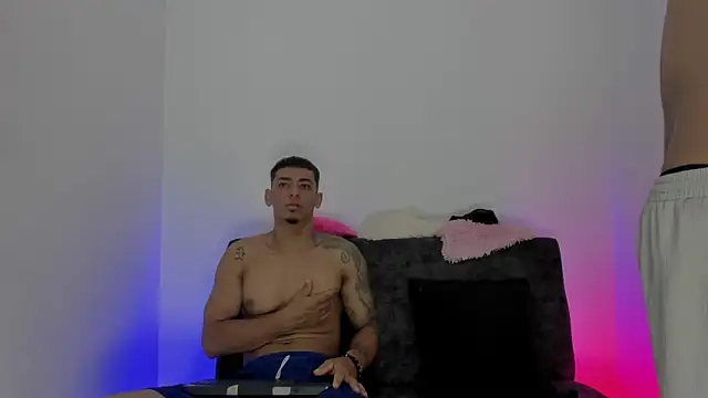 maykel and mike online show from 10-10-25, 02:49