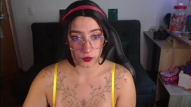 Miacatsito3 online show from 10-30-25, 09:37