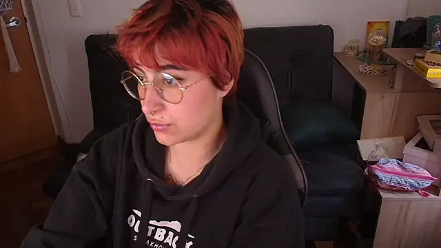 Miacatsito3 online show from 01-15-26, 09:07