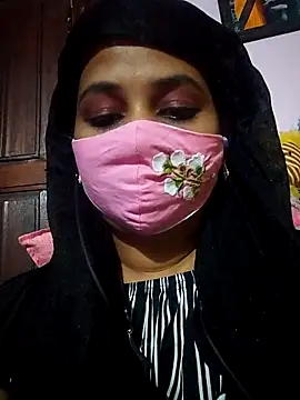 Snapshot of TAMI_KAYAL chatting on 11-05-25, 04:18 TAMI KAYAL online show from 11-05-25, 04:18