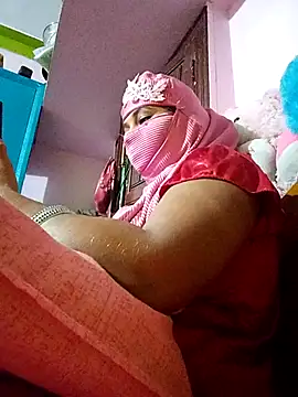 Snapshot of TAMI_KAYAL chatting on 11-24-25, 05:01 TAMI KAYAL online show from 11-24-25, 05:01