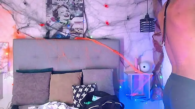 Billie Turner  online show from 10-29-25, 04:15