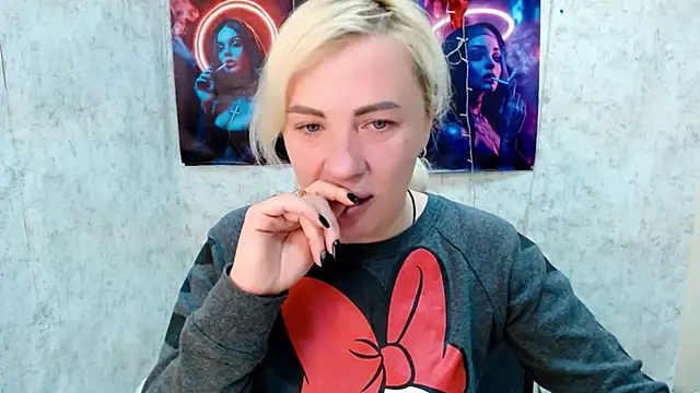 EmmaCat  online show from 03-03-26, 05:02