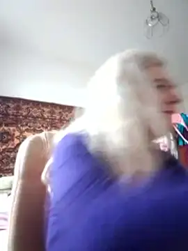 Snapshot of goodstyle chatting on 10-25-25, 09:17 goodstyle online show from 10-25-25, 09:17