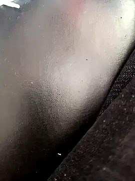 Snapshot of Saloni-Gupta chatting on 03-27-26, 08:09 Saloni-Gupta online show from 03-27-26, 08:09