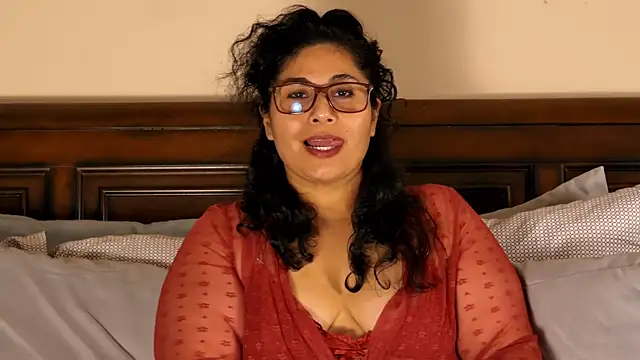 Snapshot of juicyteacher chatting on 12-14-25, 01:55 juicyteacher online show from 12-14-25, 01:55