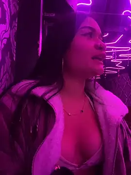 Alanasole online show from 09-23-25, 02:03