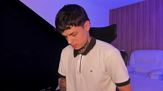 Declan-Fox online show from 10-11-25, 12:36