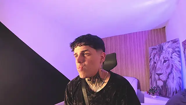 Declan-Fox online show from 11-28-25, 05:21