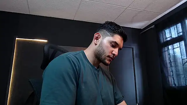 RichardMilleer online show from 11-10-25, 02:16