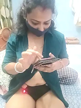 Snapshot of Deliciouskimi chatting on 11-19-25, 05:07 Deliciouskimi online show from 11-19-25, 05:07