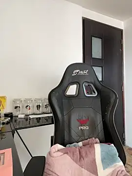 Isabella Montoya online show from 09-25-25, 02:21