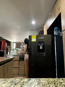 Isabella Montoya online show from 09-27-25, 02:00