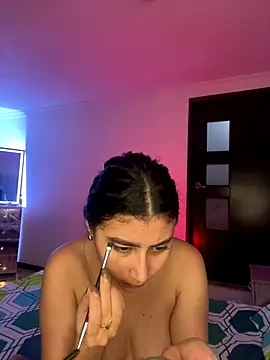 Isabella Montoya online show from 10-16-25, 04:19