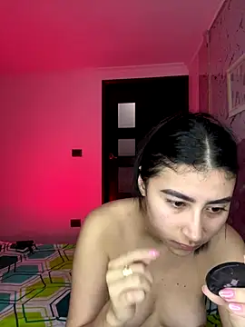 Isabella Montoya online show from 10-28-25, 03:04