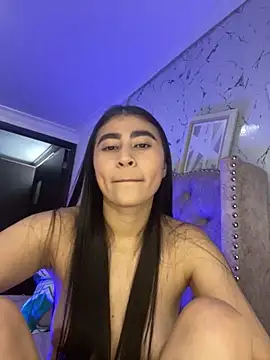 Isabella Montoya online show from 11-17-25, 06:46