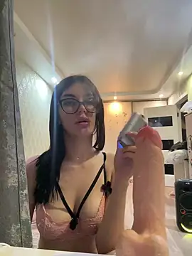 Snapshot of milka_catt chatting on 10-10-25, 07:02 milka catt online show from 10-10-25, 07:02