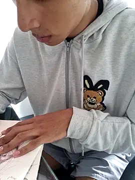 Snapshot of EstivenSallas chatting on 09-19-25, 08:09 EstivenSallas online show from 09-19-25, 08:09