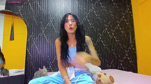 Miss Ariaa online show from 10-21-25, 11:33