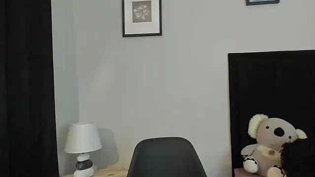 Snapshot of Lyria_Diamond chatting on 01-15-26, 08:01 Lyria Diamond online show from 01-15-26, 08:01