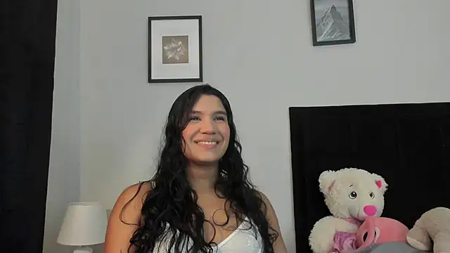 Lyria Diamond online show from 02-18-26, 01:34