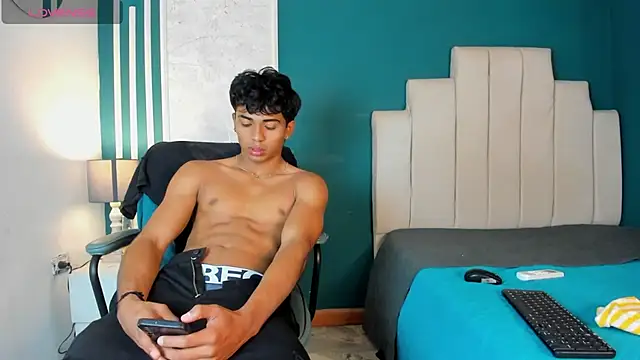 Snapshot of Jaycob_Black1 chatting on 09-24-25, 12:19 Jaycob Black1 online show from 09-24-25, 12:19