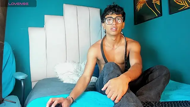 Snapshot of Jaycob_Black1 chatting on 09-26-25, 12:20 Jaycob Black1 online show from 09-26-25, 12:20