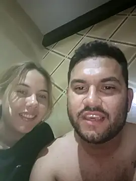 Snapshot of coupleyys chatting on 09-13-25, 02:33 coupleyys online show from 09-13-25, 02:33