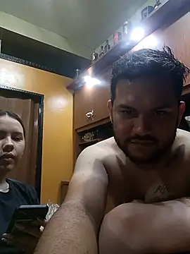 Snapshot of coupleyys chatting on 09-21-25, 12:56 coupleyys online show from 09-21-25, 12:56