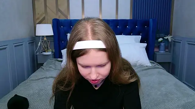 Snapshot of Alida_Brice chatting on 02-06-26, 05:45 Alida Brice online show from 02-06-26, 05:45