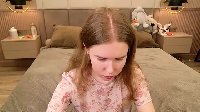 Snapshot of Alida_Brice chatting on 04-04-26, 05:38 Alida Brice online show from 04-04-26, 05:38