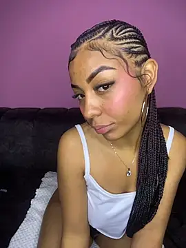 PrettyTiana  online show from 11-15-25, 09:00