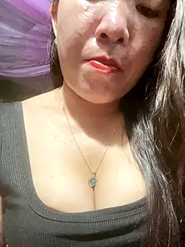 Snapshot of Luna-ass chatting on 10-15-25, 12:27 Luna-ass online show from 10-15-25, 12:27