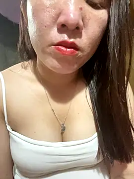 Snapshot of Luna-ass chatting on 11-06-25, 12:55 Luna-ass online show from 11-06-25, 12:55