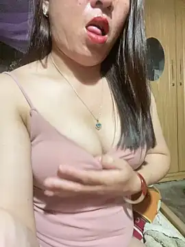 Snapshot of Luna-ass chatting on 11-08-25, 01:22 Luna-ass online show from 11-08-25, 01:22