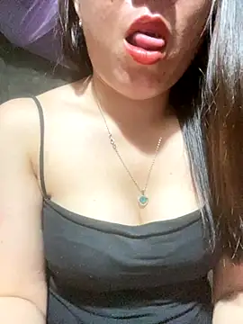 Snapshot of Luna-ass chatting on 11-13-25, 12:37 Luna-ass online show from 11-13-25, 12:37