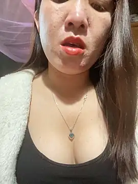 Snapshot of Luna-ass chatting on 11-29-25, 12:24 Luna-ass online show from 11-29-25, 12:24