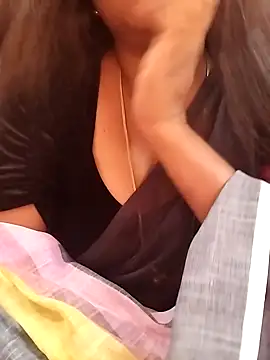 Snapshot of Tamil_Kayal_kutty chatting on 10-12-25, 07:29 Tamil Kayal kutty online show from 10-12-25, 07:29