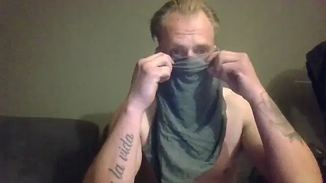 Snapshot of steef070 chatting on 05-15-26, 11:34 steef070 online show from 05-15-26, 11:34