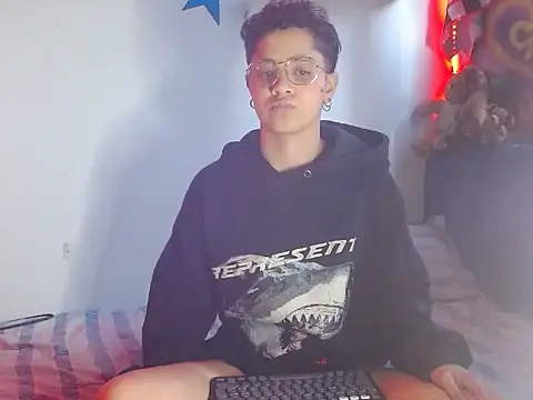 Jade Rayden online show from 04-07-26, 09:59