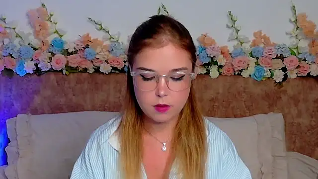 Lilith Bonheur online show from 03-26-26, 01:28