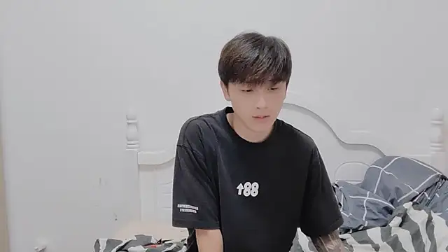 xiaoyi2563 online show from 10-20-25, 12:38