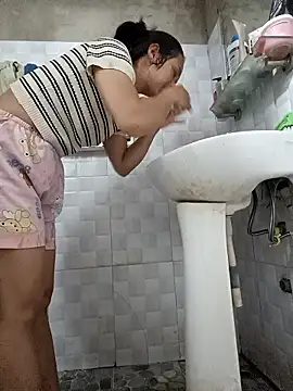 Na xx online show from 10-17-25, 11:18