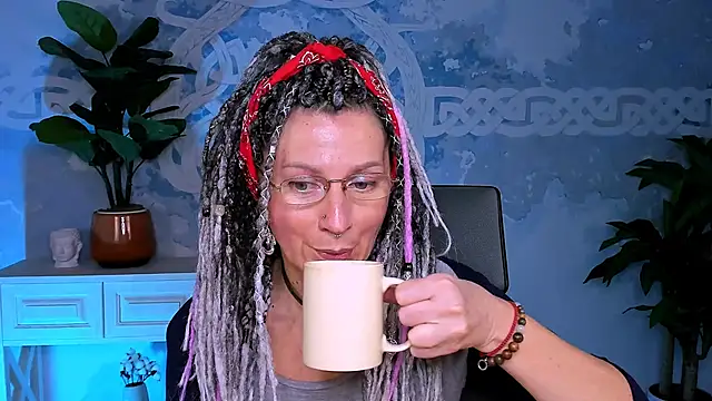 UmaSpace online show from 09-28-25, 01:05