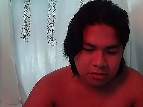 Snapshot of Huntrix2025 chatting on 12-16-25, 11:43 Huntrix2025 online show from 12-16-25, 11:43