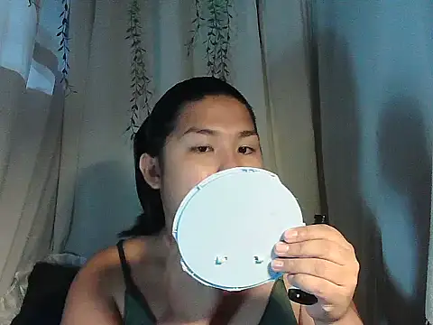 Snapshot of Huntrix2025 chatting on 02-21-26, 01:45 Huntrix2025 online show from 02-21-26, 01:45