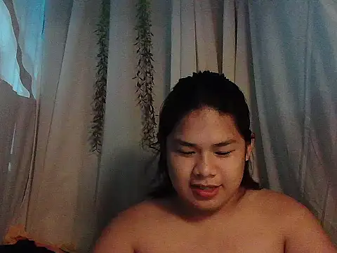 Snapshot of Huntrix2025 chatting on 03-05-26, 12:34 Huntrix2025 online show from 03-05-26, 12:34