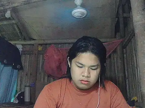 Snapshot of Huntrix2025 chatting on 04-06-26, 01:23 Huntrix2025 online show from 04-06-26, 01:23